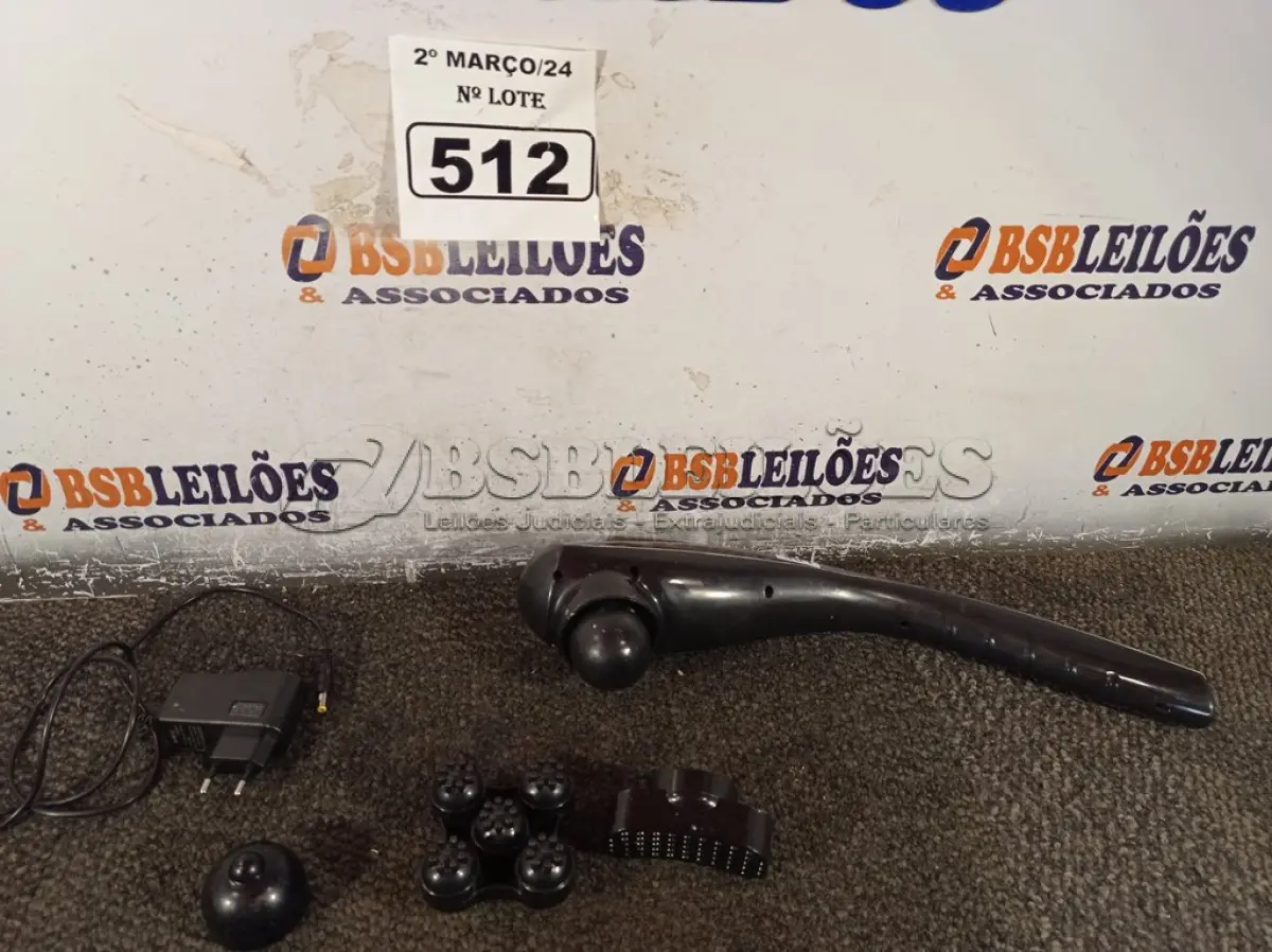 LOTE 512 - 01 MASSAGEADOR. (NO ESTADO) ATENÇÃO! FAZER A VISITAÇÃO ANTES DE ARREMATAR, NÃO SABEMOS SE FUNCIONA. LEILÃO NÃO TEM GARANTIA E NEM DEVOLUÇÃO, SUJEITO A POSSÍVEIS AVARIAS VISÍVEIS/OCULTAS E/OU AUSÊNCIA DE COMPONENTES.