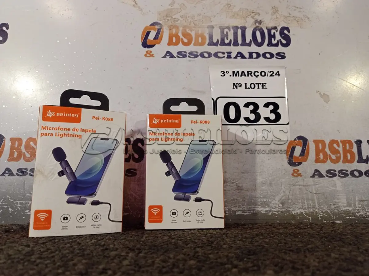 LOTE 033 - 02 MICROFONES DE LAPELA. (NO ESTADO) ATENÇÃO! FAZER A VISITAÇÃO ANTES DE ARREMATAR, NÃO SABEMOS SE FUNCIONA. LEILÃO NÃO TEM GARANTIA E NEM DEVOLUÇÃO, SUJEITO A POSSÍVEIS AVARIAS VISÍVEIS/OCULTAS E/OU AUSÊNCIA DE COMPONENTES.
