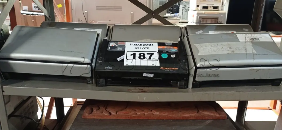 LOTE 187 - 06 SCANNERS MARCAS E MODELOS DIVERSOS. (NO ESTADO) ATENÇÃO! FAZER A VISITAÇÃO ANTES DE ARREMATAR, NÃO SABEMOS SE FUNCIONA. LEILÃO NÃO TEM GARANTIA E NEM DEVOLUÇÃO, SUJEITO A POSSÍVEIS AVARIAS VISÍVEIS/OCULTAS E/OU AUSÊNCIA DE COMPONENTES.