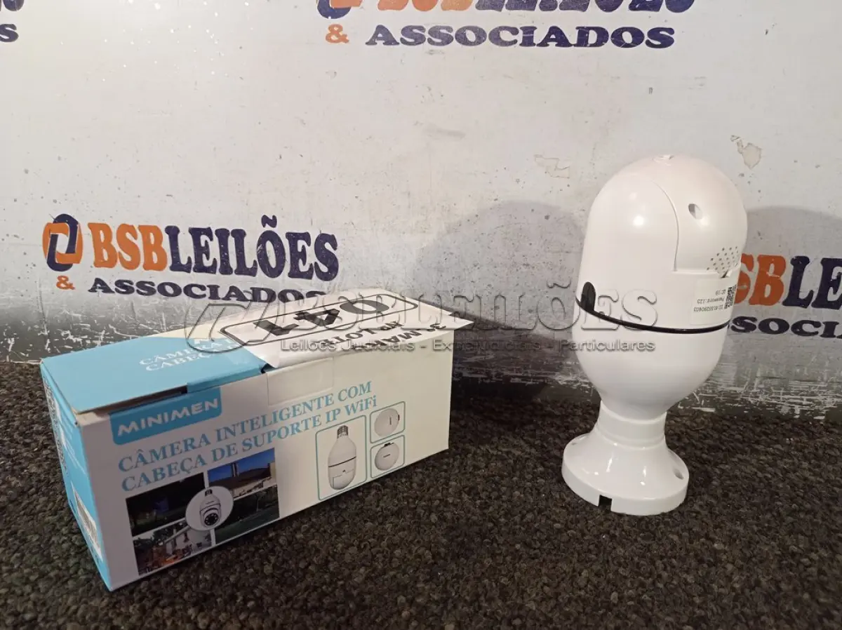 LOTE 041 - 01 CÂMERA INTELIGENTE COM CABEÇA DE SUPORTE IP WIFI. (NO ESTADO) ATENÇÃO! FAZER A VISITAÇÃO ANTES DE ARREMATAR, NÃO SABEMOS SE FUNCIONA. LEILÃO NÃO TEM GARANTIA E NEM DEVOLUÇÃO, SUJEITO A POSSÍVEIS AVARIAS VISÍVEIS/OCULTAS E/OU AUSÊNCIA DE COMPONENTES.