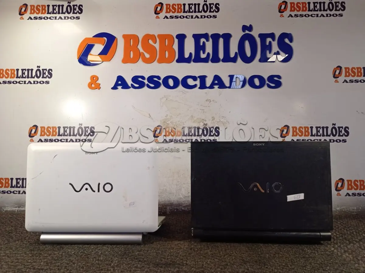 LOTE 047 - 02 NETBOOK’S MARCAS E MODELOS DIVERSOS. (NO ESTADO) ATENÇÃO! FAZER A VISITAÇÃO ANTES DE ARREMATAR, NÃO SABEMOS SE FUNCIONA. LEILÃO NÃO TEM GARANTIA E NEM DEVOLUÇÃO, SUJEITO A POSSÍVEIS AVARIAS VISÍVEIS/OCULTAS E/OU AUSÊNCIA DE COMPONENTES.