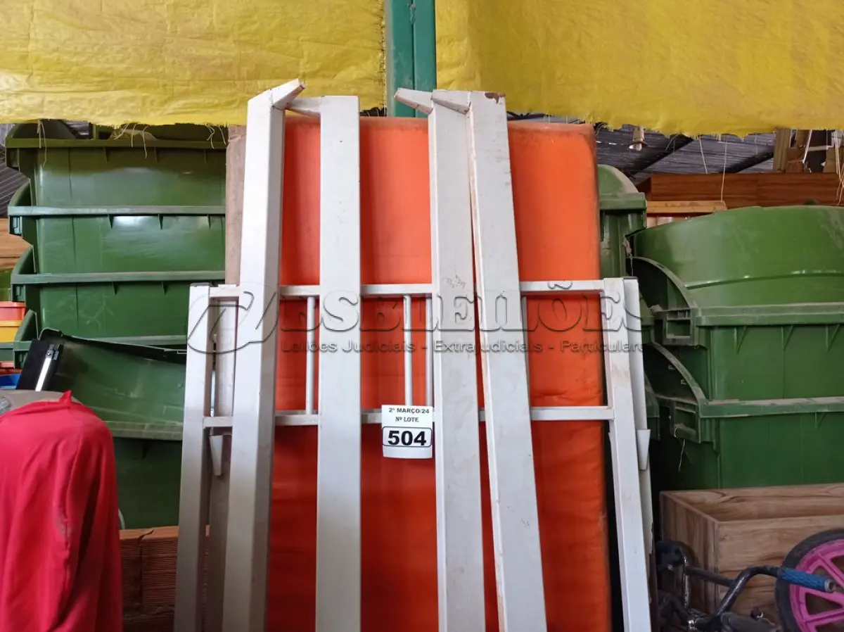 LOTE 504 - 01 BELICHE. (NO ESTADO) ATENÇÃO! FAZER A VISITAÇÃO ANTES DE ARREMATAR, NÃO SABEMOS SE FUNCIONA. LEILÃO NÃO TEM GARANTIA E NEM DEVOLUÇÃO, SUJEITO A POSSÍVEIS AVARIAS VISÍVEIS/OCULTAS E/OU AUSÊNCIA DE COMPONENTES.