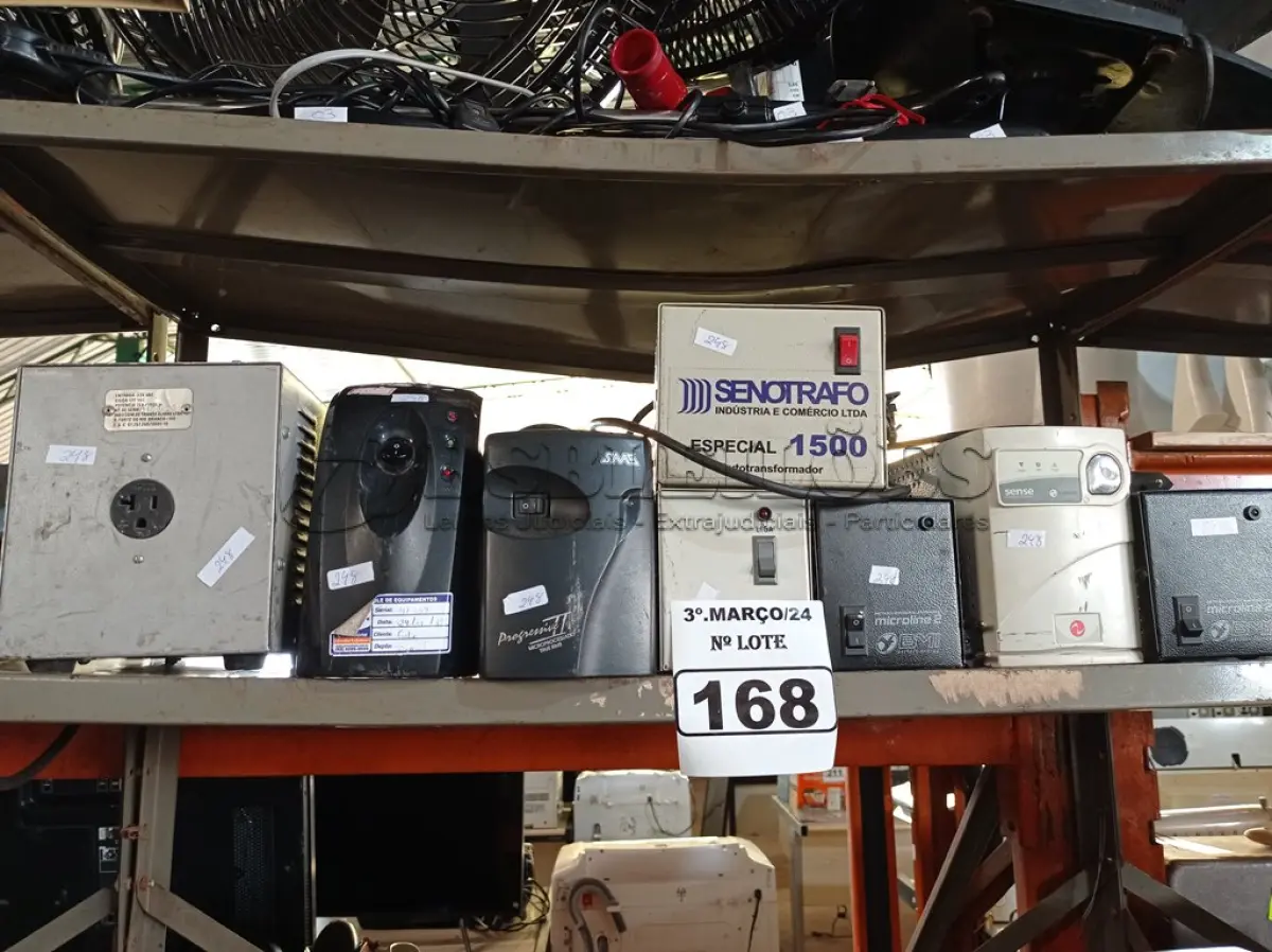 LOTE 168 - 05 TRANSFORMADORES E 03 ESTABILIZADORES MARCAS E MODELOS DIVERSOS. (NO ESTADO) ATENÇÃO! FAZER A VISITAÇÃO ANTES DE ARREMATAR, NÃO SABEMOS SE FUNCIONA. LEILÃO NÃO TEM GARANTIA E NEM DEVOLUÇÃO, SUJEITO A POSSÍVEIS AVARIAS VISÍVEIS/OCULTAS E/OU AUSÊNCIA DE COMPONENTES.