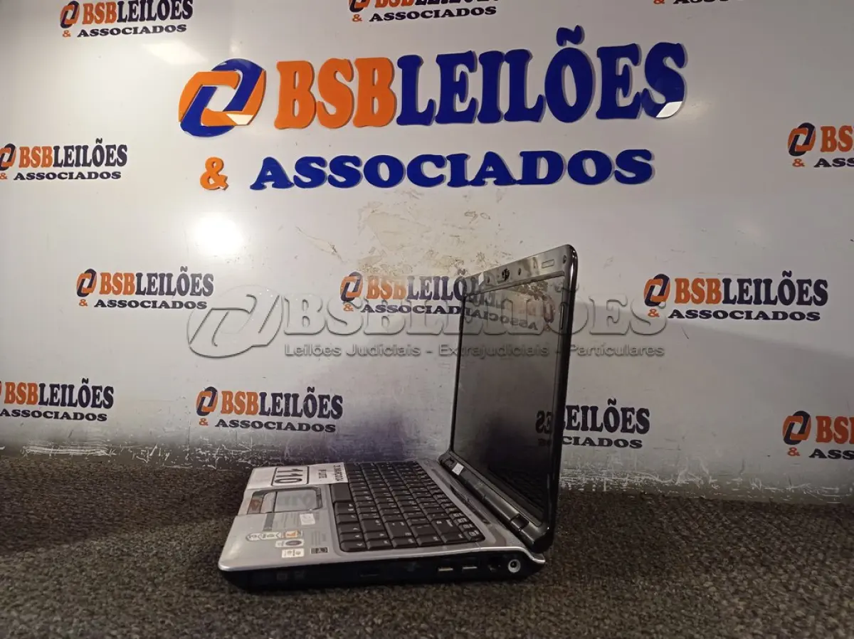 LOTE 110 - 01 NOTEBOOK MARCA HP. (NO ESTADO) ATENÇÃO! FAZER A VISITAÇÃO ANTES DE ARREMATAR, NÃO SABEMOS SE FUNCIONA. LEILÃO NÃO TEM GARANTIA E NEM DEVOLUÇÃO, SUJEITO A POSSÍVEIS AVARIAS VISÍVEIS/OCULTAS E/OU AUSÊNCIA DE COMPONENTES.