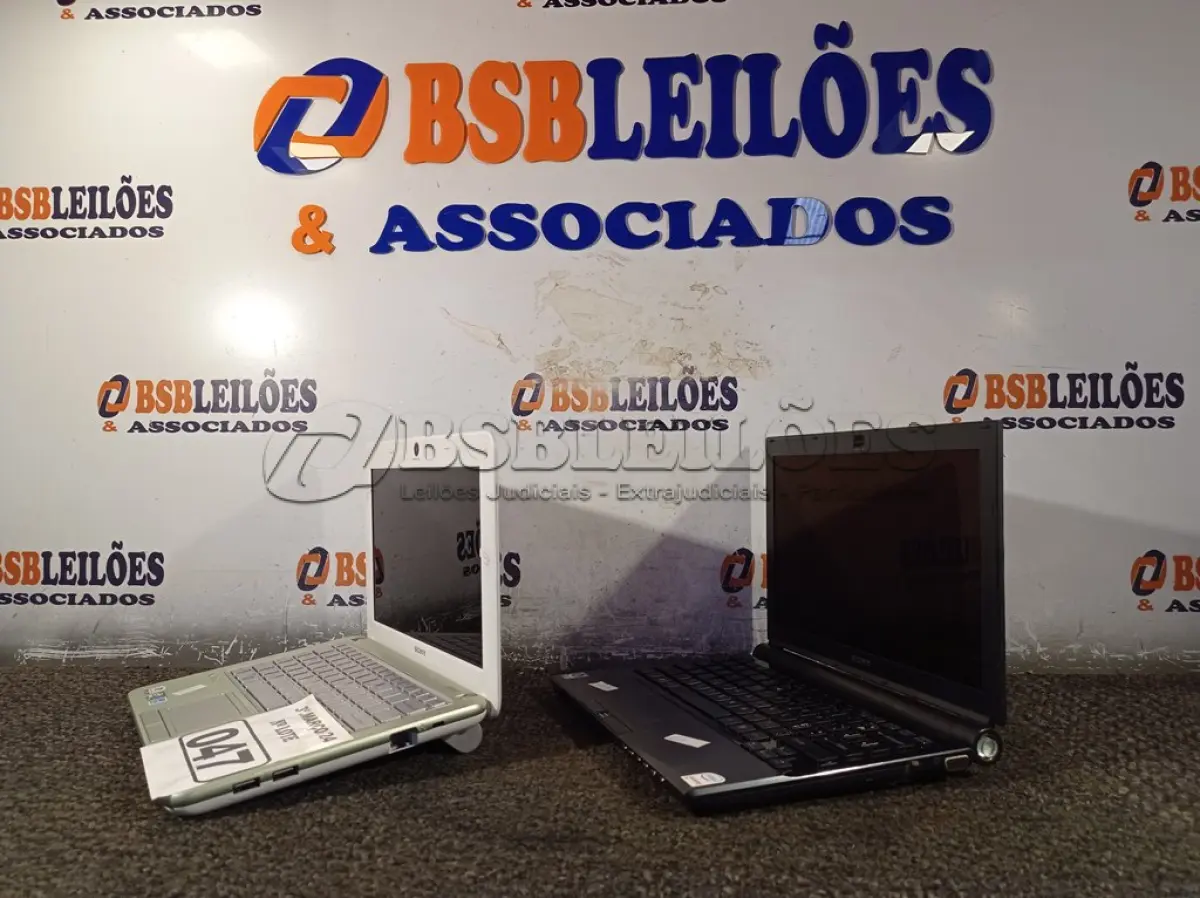 LOTE 047 - 02 NETBOOK’S MARCAS E MODELOS DIVERSOS. (NO ESTADO) ATENÇÃO! FAZER A VISITAÇÃO ANTES DE ARREMATAR, NÃO SABEMOS SE FUNCIONA. LEILÃO NÃO TEM GARANTIA E NEM DEVOLUÇÃO, SUJEITO A POSSÍVEIS AVARIAS VISÍVEIS/OCULTAS E/OU AUSÊNCIA DE COMPONENTES.