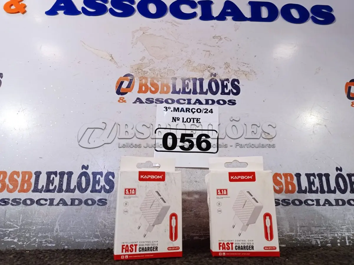 LOTE 056 - 02 CARREGADORES USB TIPO “C”. (NO ESTADO) ATENÇÃO! FAZER A VISITAÇÃO ANTES DE ARREMATAR, NÃO SABEMOS SE FUNCIONA. LEILÃO NÃO TEM GARANTIA E NEM DEVOLUÇÃO, SUJEITO A POSSÍVEIS AVARIAS VISÍVEIS/OCULTAS E/OU AUSÊNCIA DE COMPONENTES.