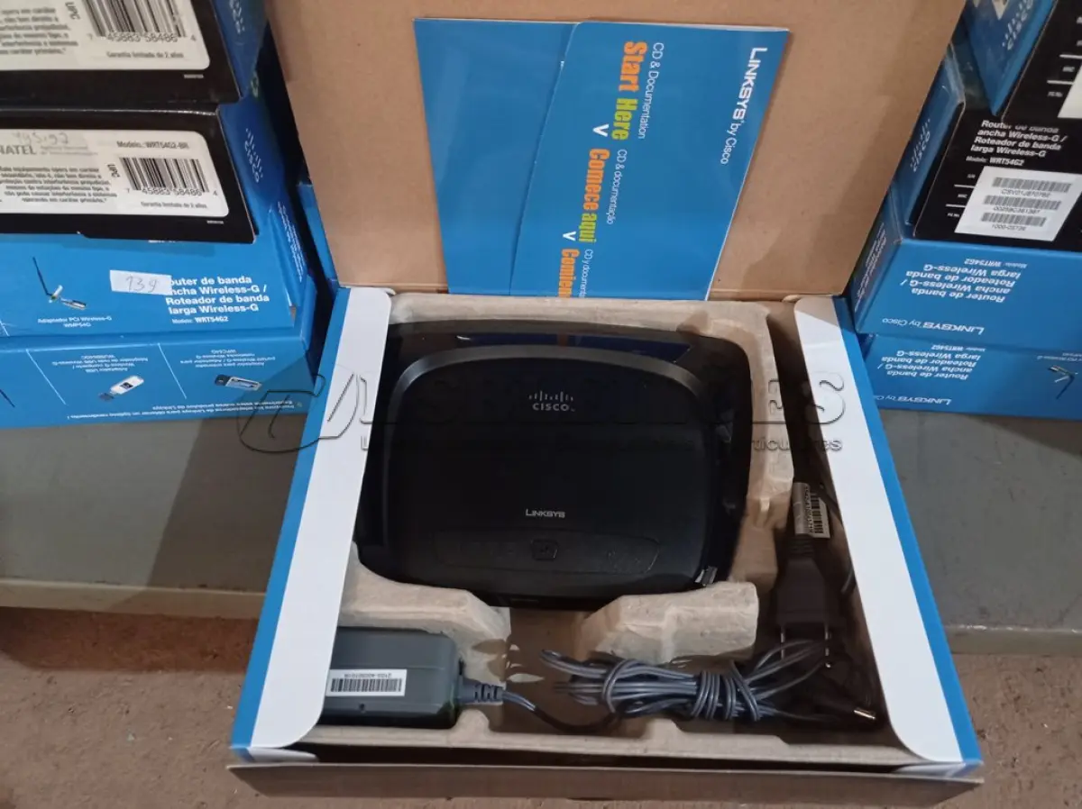 LOTE 185 - 12 ROTEADORES CISCO WRT54G2. (NO ESTADO) ATENÇÃO! FAZER A VISITAÇÃO ANTES DE ARREMATAR, NÃO SABEMOS SE FUNCIONA. LEILÃO NÃO TEM GARANTIA E NEM DEVOLUÇÃO, SUJEITO A POSSÍVEIS AVARIAS VISÍVEIS/OCULTAS E/OU AUSÊNCIA DE COMPONENTES.