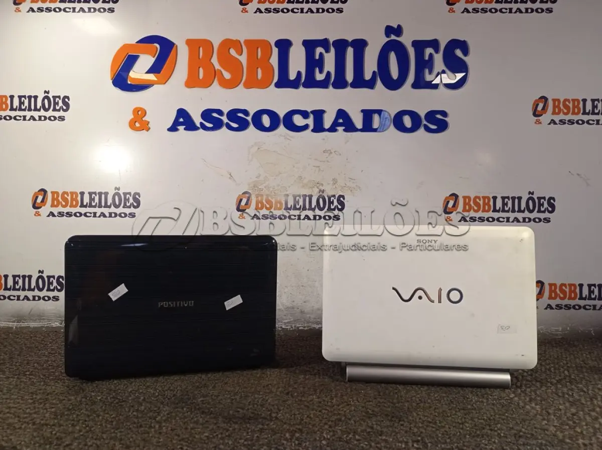 LOTE 015 - 02 NETBOOK’S MARCAS E MODELOS DIVERSOS. (NO ESTADO) ATENÇÃO! FAZER A VISITAÇÃO ANTES DE ARREMATAR, NÃO SABEMOS SE FUNCIONA. LEILÃO NÃO TEM GARANTIA E NEM DEVOLUÇÃO, SUJEITO A POSSÍVEIS AVARIAS VISÍVEIS/OCULTAS E/OU AUSÊNCIA DE COMPONENTES.