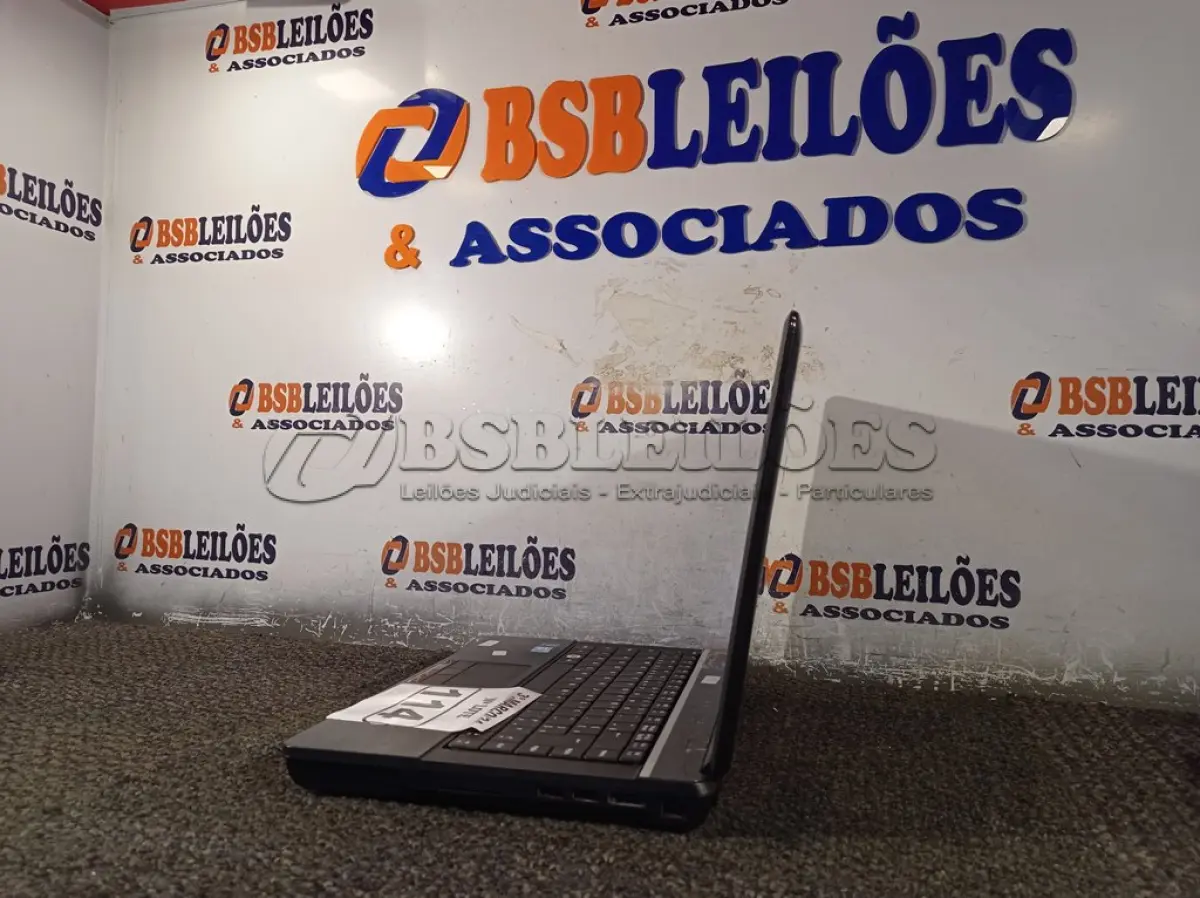 LOTE 114 - 01 NOTEBOOK MARCA POSITIVO MOBILE. (NO ESTADO) ATENÇÃO! FAZER A VISITAÇÃO ANTES DE ARREMATAR, NÃO SABEMOS SE FUNCIONA. LEILÃO NÃO TEM GARANTIA E NEM DEVOLUÇÃO, SUJEITO A POSSÍVEIS AVARIAS VISÍVEIS/OCULTAS E/OU AUSÊNCIA DE COMPONENTES.