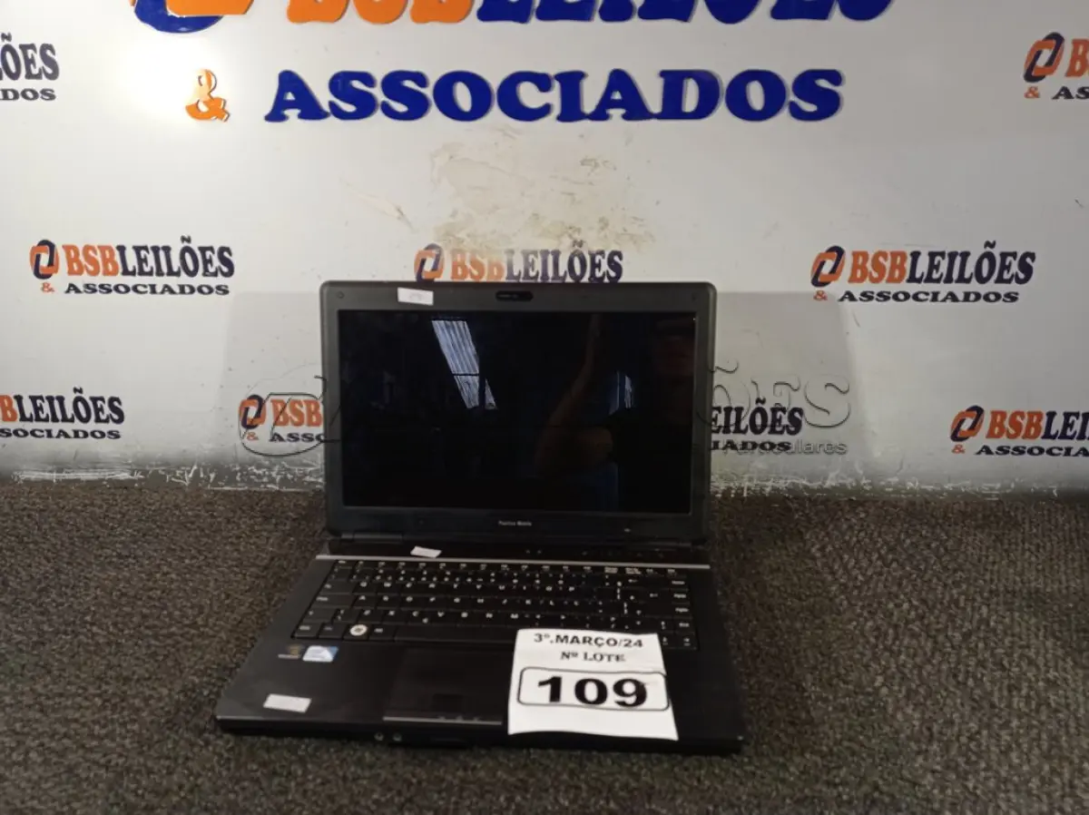LOTE 109 - 01 NOTEBOOK MARCA POSITIVO MOBILE. (NO ESTADO) ATENÇÃO! FAZER A VISITAÇÃO ANTES DE ARREMATAR, NÃO SABEMOS SE FUNCIONA. LEILÃO NÃO TEM GARANTIA E NEM DEVOLUÇÃO, SUJEITO A POSSÍVEIS AVARIAS VISÍVEIS/OCULTAS E/OU AUSÊNCIA DE COMPONENTES.