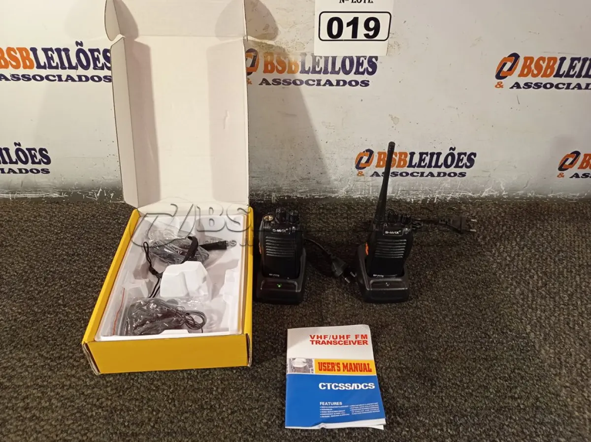 LOTE 019 - 01 RÁDIO COMUNICADOR BAOFENG VHF/UHF. (NO ESTADO) ATENÇÃO! FAZER A VISITAÇÃO ANTES DE ARREMATAR, NÃO SABEMOS SE FUNCIONA. LEILÃO NÃO TEM GARANTIA E NEM DEVOLUÇÃO, SUJEITO A POSSÍVEIS AVARIAS VISÍVEIS/OCULTAS E/OU AUSÊNCIA DE COMPONENTES.