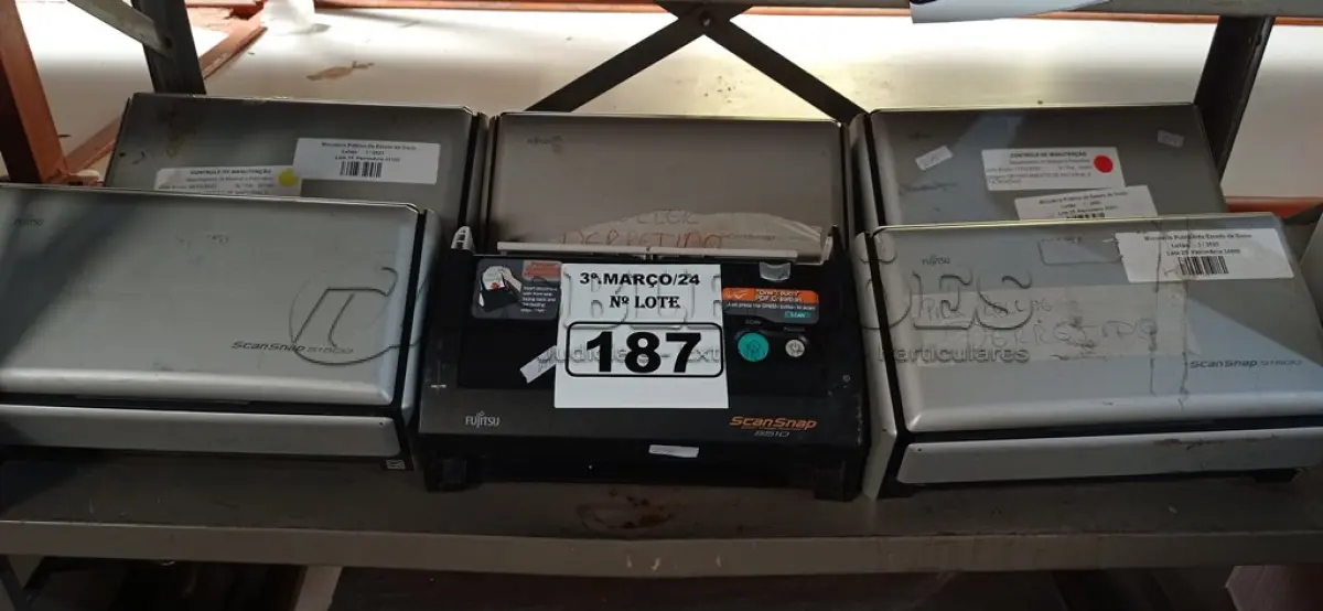 LOTE 187 - 06 SCANNERS MARCAS E MODELOS DIVERSOS. (NO ESTADO) ATENÇÃO! FAZER A VISITAÇÃO ANTES DE ARREMATAR, NÃO SABEMOS SE FUNCIONA. LEILÃO NÃO TEM GARANTIA E NEM DEVOLUÇÃO, SUJEITO A POSSÍVEIS AVARIAS VISÍVEIS/OCULTAS E/OU AUSÊNCIA DE COMPONENTES.