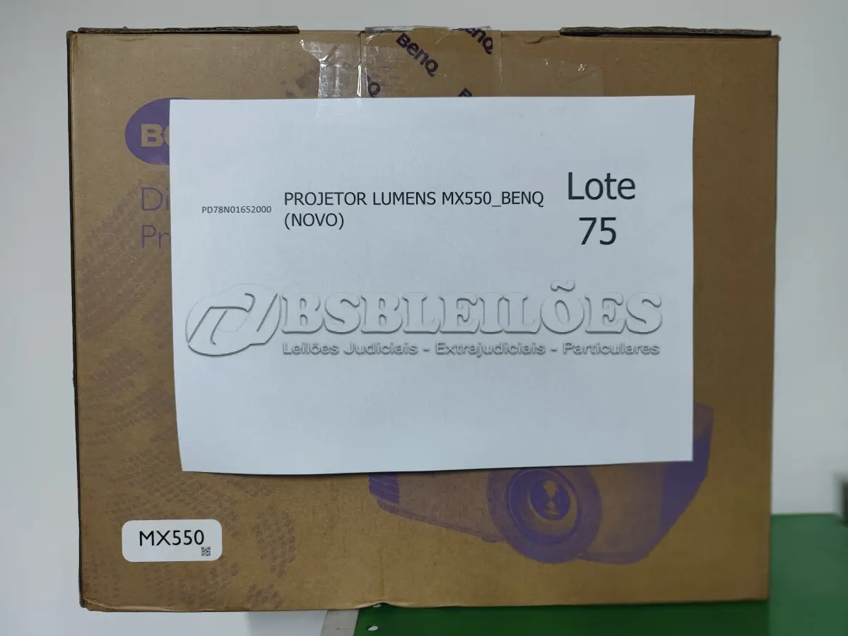 LOTE 075 - 01 PROJETOR LUMENS MX550_BENQ (NOVO). (NO ESTADO)