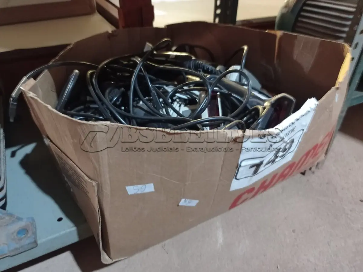 LOTE 149 - 01 LOTE COM VÁRIOS LEITORES DE CÓDIGO DE BARRAS. (NO ESTADO) ATENÇÃO! FAZER A VISITAÇÃO ANTES DE ARREMATAR, NÃO SABEMOS SE FUNCIONA. LEILÃO NÃO TEM GARANTIA E NEM DEVOLUÇÃO, SUJEITO A POSSÍVEIS AVARIAS VISÍVEIS/OCULTAS E/OU AUSÊNCIA DE COMPONENTES.