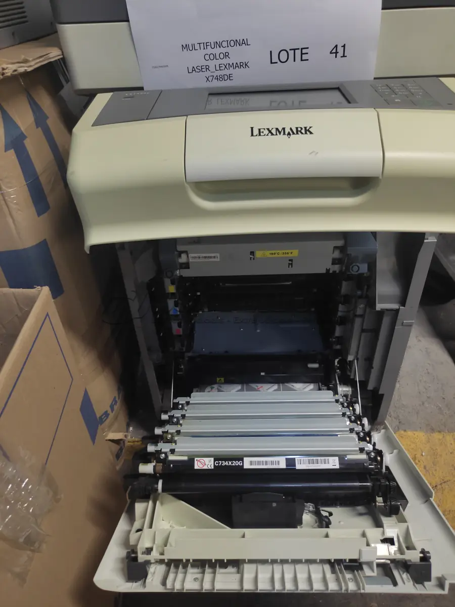 LOTE 041 - 01 MULTIFUNCIONAL COLOR LASER_LEXMARK X748DE. (NO ESTADO)