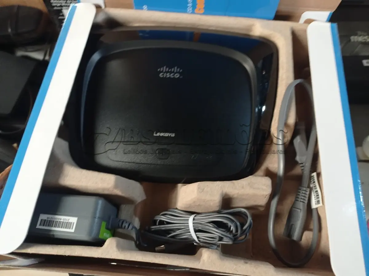 LOTE 295 - 12 ROTEADORES CISCO WRT54G2. (NO ESTADO) ATENÇÃO! FAZER A VISITAÇÃO ANTES DE ARREMATAR, NÃO SABEMOS SE FUNCIONA. LEILÃO NÃO TEM GARANTIA E NEM DEVOLUÇÃO, SUJEITO A POSSÍVEIS AVARIAS VISÍVEIS/OCULTAS E/OU AUSÊNCIA DE COMPONENTES.
