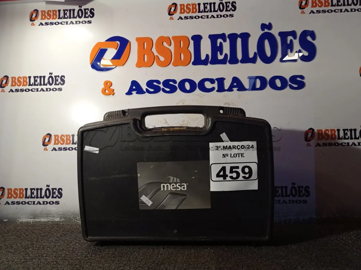LOTE 459 - 01 GPS JUNIPER MESA COM MALETA. (NO ESTADO) ATENÇÃO! FAZER A VISITAÇÃO ANTES DE ARREMATAR, NÃO SABEMOS SE FUNCIONA. LEILÃO NÃO TEM GARANTIA E NEM DEVOLUÇÃO, SUJEITO A POSSÍVEIS AVARIAS VISÍVEIS/OCULTAS E/OU AUSÊNCIA DE COMPONENTES.