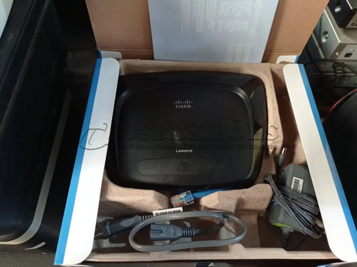 LOTE 281 - 12 ROTEADORES CISCO WRT54G2. (NO ESTADO) ATENÇÃO! FAZER A VISITAÇÃO ANTES DE ARREMATAR, NÃO SABEMOS SE FUNCIONA. LEILÃO NÃO TEM GARANTIA E NEM DEVOLUÇÃO, SUJEITO A POSSÍVEIS AVARIAS VISÍVEIS/OCULTAS E/OU AUSÊNCIA DE COMPONENTES.