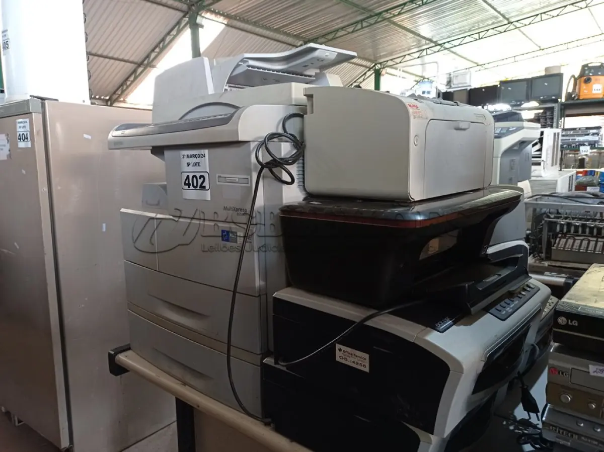 LOTE 402 - 10 IMPRESSORAS MARCAS E MODELOS DIVERSOS PARA RETIRADA DE PEÇAS. (NO ESTADO) ATENÇÃO! FAZER A VISITAÇÃO ANTES DE ARREMATAR, NÃO SABEMOS SE FUNCIONA. LEILÃO NÃO TEM GARANTIA E NEM DEVOLUÇÃO, SUJEITO A POSSÍVEIS AVARIAS VISÍVEIS/OCULTAS E/OU AUSÊNCIA DE COMPONENTES.