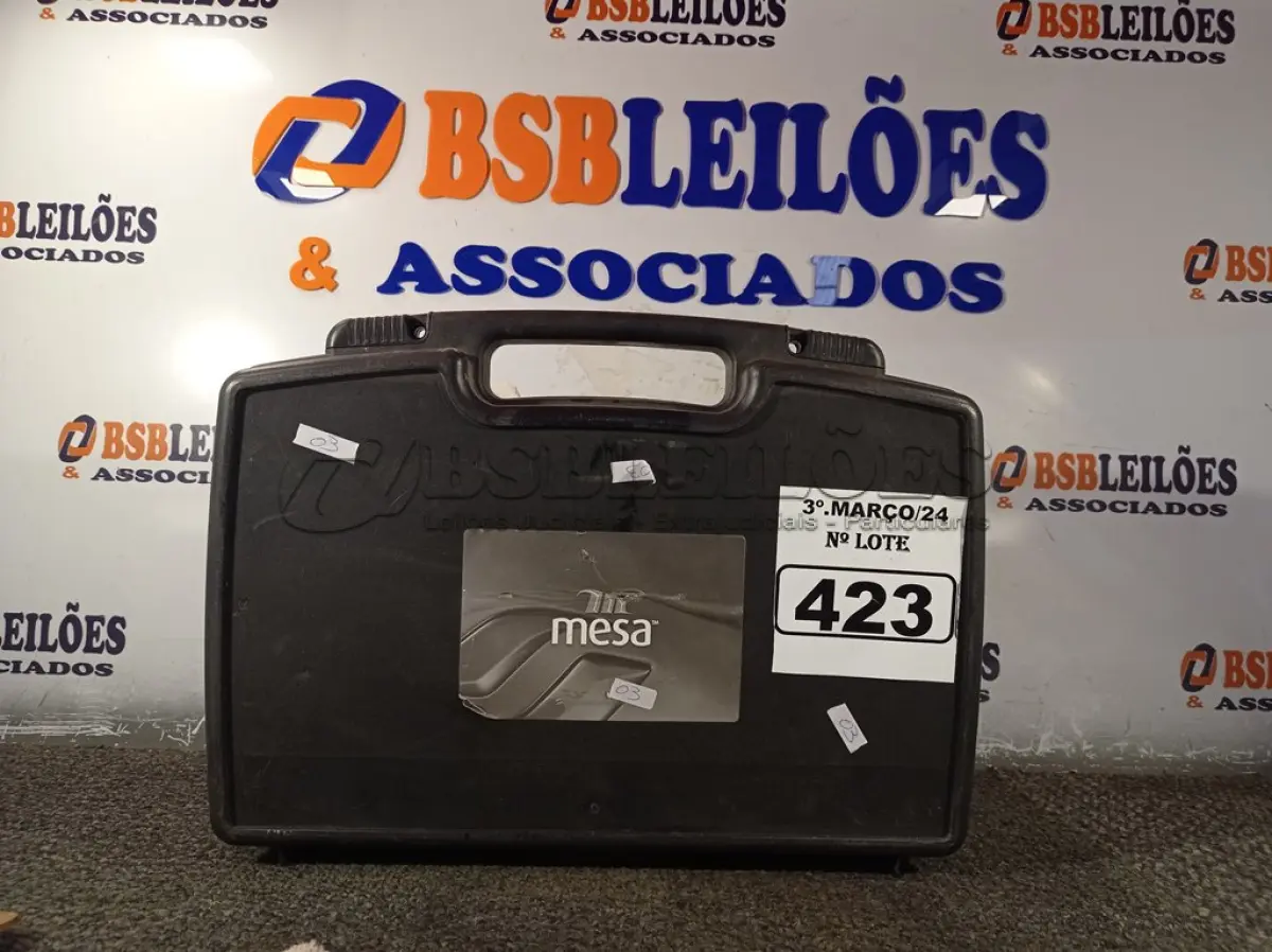LOTE 423 - 01 GPS JUNIPER MESA COM MALETA. (NO ESTADO) ATENÇÃO! FAZER A VISITAÇÃO ANTES DE ARREMATAR, NÃO SABEMOS SE FUNCIONA. LEILÃO NÃO TEM GARANTIA E NEM DEVOLUÇÃO, SUJEITO A POSSÍVEIS AVARIAS VISÍVEIS/OCULTAS E/OU AUSÊNCIA DE COMPONENTES.
