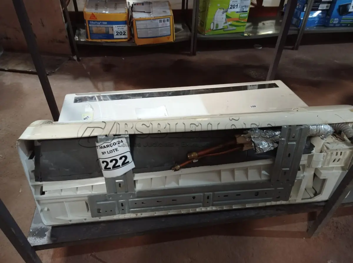 LOTE 222 - 02 EVAPORADORAS MARCAS ELGIN 18000/2400BTU’S. (NO ESTADO) ATENÇÃO! FAZER A VISITAÇÃO ANTES DE ARREMATAR, NÃO SABEMOS SE FUNCIONA. LEILÃO NÃO TEM GARANTIA E NEM DEVOLUÇÃO, SUJEITO A POSSÍVEIS AVARIAS VISÍVEIS/OCULTAS E/OU AUSÊNCIA DE COMPONENTES.