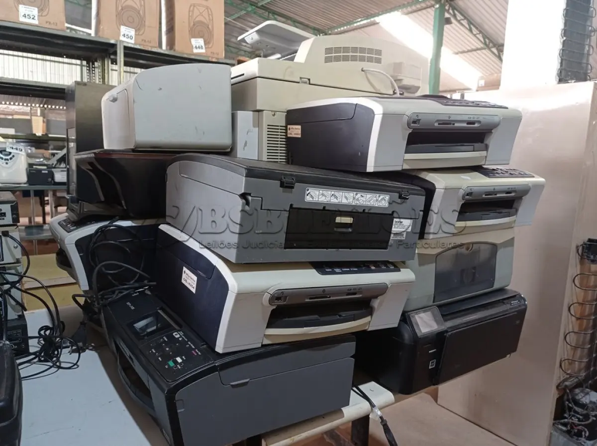 LOTE 402 - 10 IMPRESSORAS MARCAS E MODELOS DIVERSOS PARA RETIRADA DE PEÇAS. (NO ESTADO) ATENÇÃO! FAZER A VISITAÇÃO ANTES DE ARREMATAR, NÃO SABEMOS SE FUNCIONA. LEILÃO NÃO TEM GARANTIA E NEM DEVOLUÇÃO, SUJEITO A POSSÍVEIS AVARIAS VISÍVEIS/OCULTAS E/OU AUSÊNCIA DE COMPONENTES.