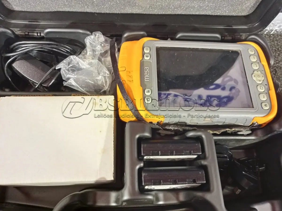 LOTE 322 - 01 GPS JUNIPER MESA COM MALETA. (NO ESTADO) ATENÇÃO! FAZER A VISITAÇÃO ANTES DE ARREMATAR, NÃO SABEMOS SE FUNCIONA. LEILÃO NÃO TEM GARANTIA E NEM DEVOLUÇÃO, SUJEITO A POSSÍVEIS AVARIAS VISÍVEIS/OCULTAS E/OU AUSÊNCIA DE COMPONENTES.