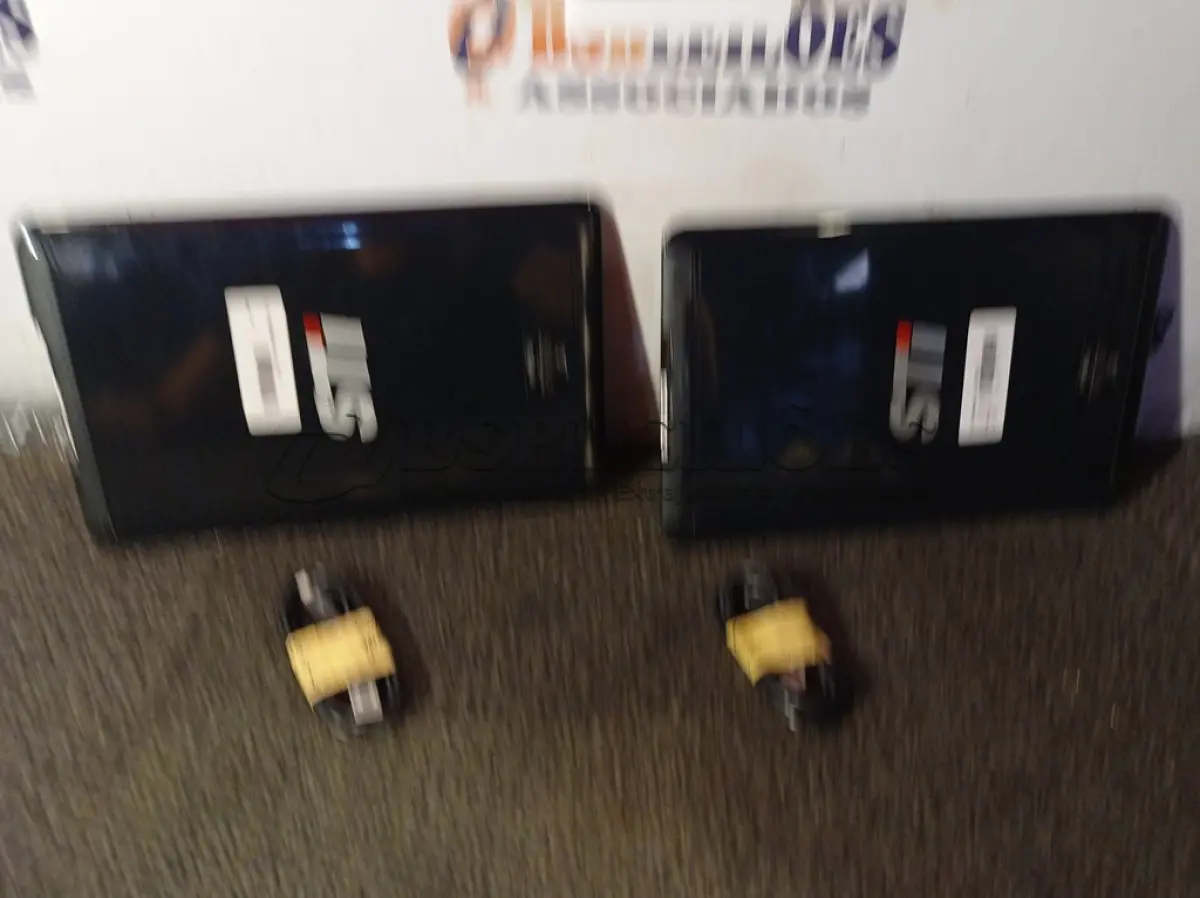 LOTE 492 - 02 TABLETS MARCAS E MODELOS DIVERSOS. (NO ESTADO) ATENÇÃO! FAZER A VISITAÇÃO ANTES DE ARREMATAR, NÃO SABEMOS SE FUNCIONA. LEILÃO NÃO TEM GARANTIA E NEM DEVOLUÇÃO, SUJEITO A POSSÍVEIS AVARIAS VISÍVEIS/OCULTAS E/OU AUSÊNCIA DE COMPONENTES.