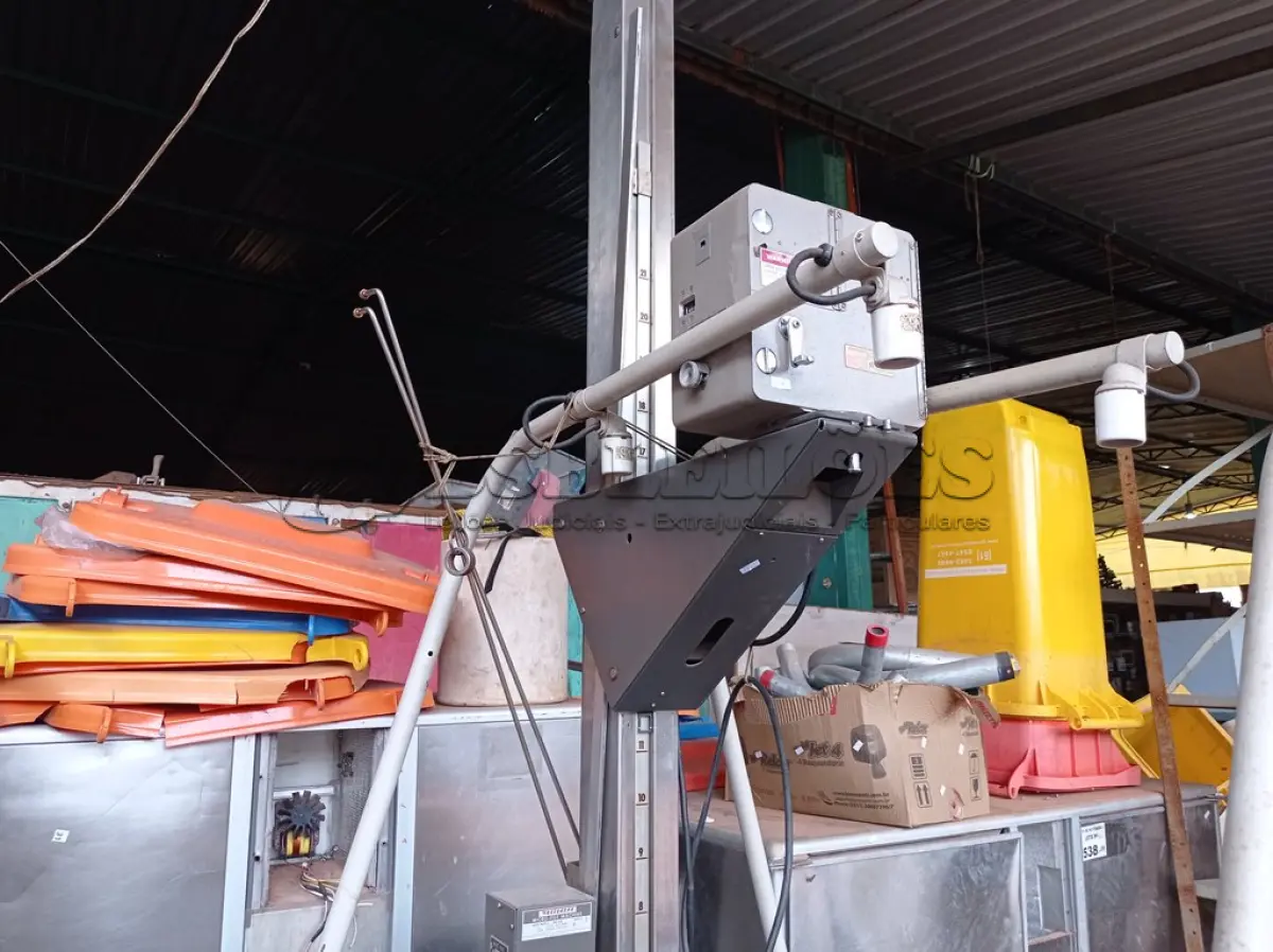 LOTE 470 - 01 EQUIPAMENTO DE IMAGEM. (NO ESTADO) ATENÇÃO! FAZER A VISITAÇÃO ANTES DE ARREMATAR, NÃO SABEMOS SE FUNCIONA. LEILÃO NÃO TEM GARANTIA E NEM DEVOLUÇÃO, SUJEITO A POSSÍVEIS AVARIAS VISÍVEIS/OCULTAS E/OU AUSÊNCIA DE COMPONENTES.