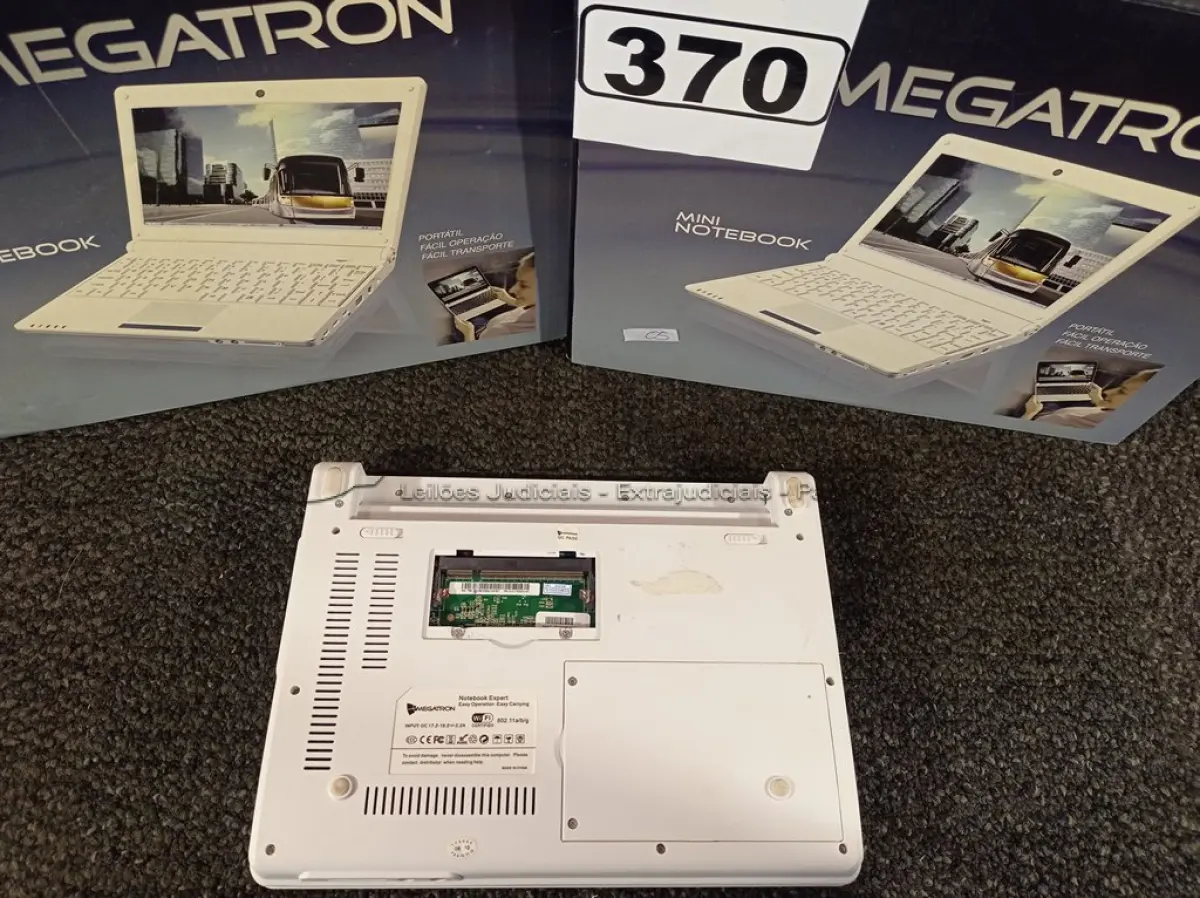 LOTE 370 - 02 NOTEBOOK’S MEGATRON. (NO ESTADO) ATENÇÃO! FAZER A VISITAÇÃO ANTES DE ARREMATAR, NÃO SABEMOS SE FUNCIONA. LEILÃO NÃO TEM GARANTIA E NEM DEVOLUÇÃO, SUJEITO A POSSÍVEIS AVARIAS VISÍVEIS/OCULTAS E/OU AUSÊNCIA DE COMPONENTES.