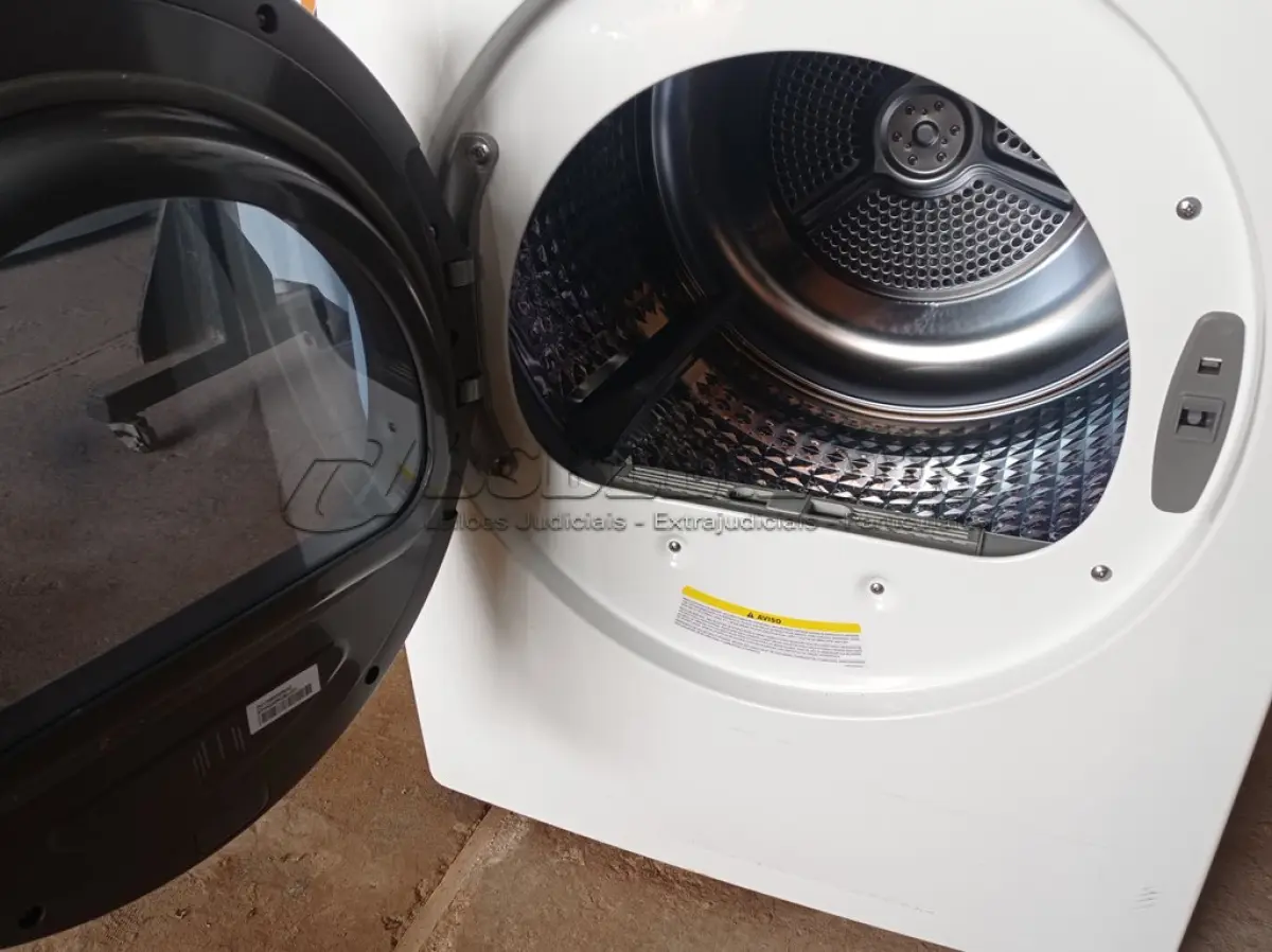 LOTE 058 - 01 SECADORA DE ROUPAS SAMSUNG 220V MODELO: DV12K6800EW. (CLOSTHES DRYER) (NO ESTADO) BH1546C