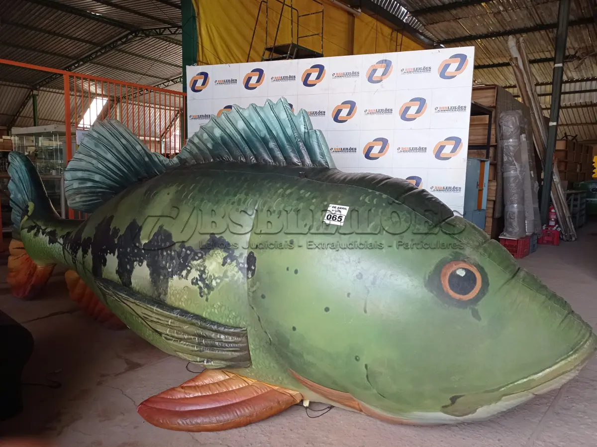 LOTE 065 - 01 BALÃO EM FORMATO DE PEIXE. (NO ESTADO) ATENÇÃO! FAZER A VISITAÇÃO ANTES DE ARREMATAR, NÃO SABEMOS SE FUNCIONA. LEILÃO NÃO TEM GARANTIA E NEM DEVOLUÇÃO, SUJEITO A POSSÍVEIS AVARIAS VISÍVEIS/OCULTAS E/OU AUSÊNCIA DE COMPONENTES.