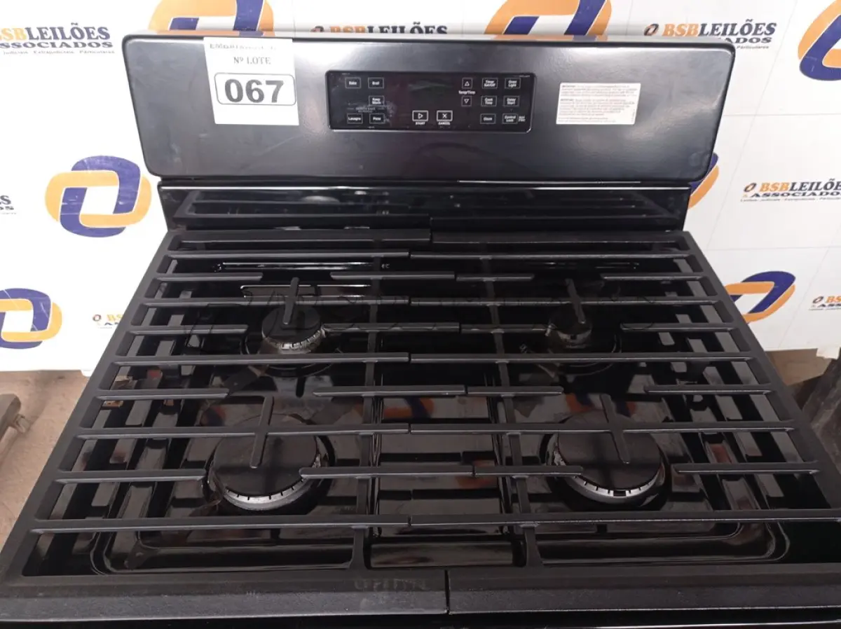 LOTE 067 - 01 FOGÃO WHIRLPOOL IMPORTADO 110V. (STOV 5 FLAMES) (NO ESTADO) BJ7229Y