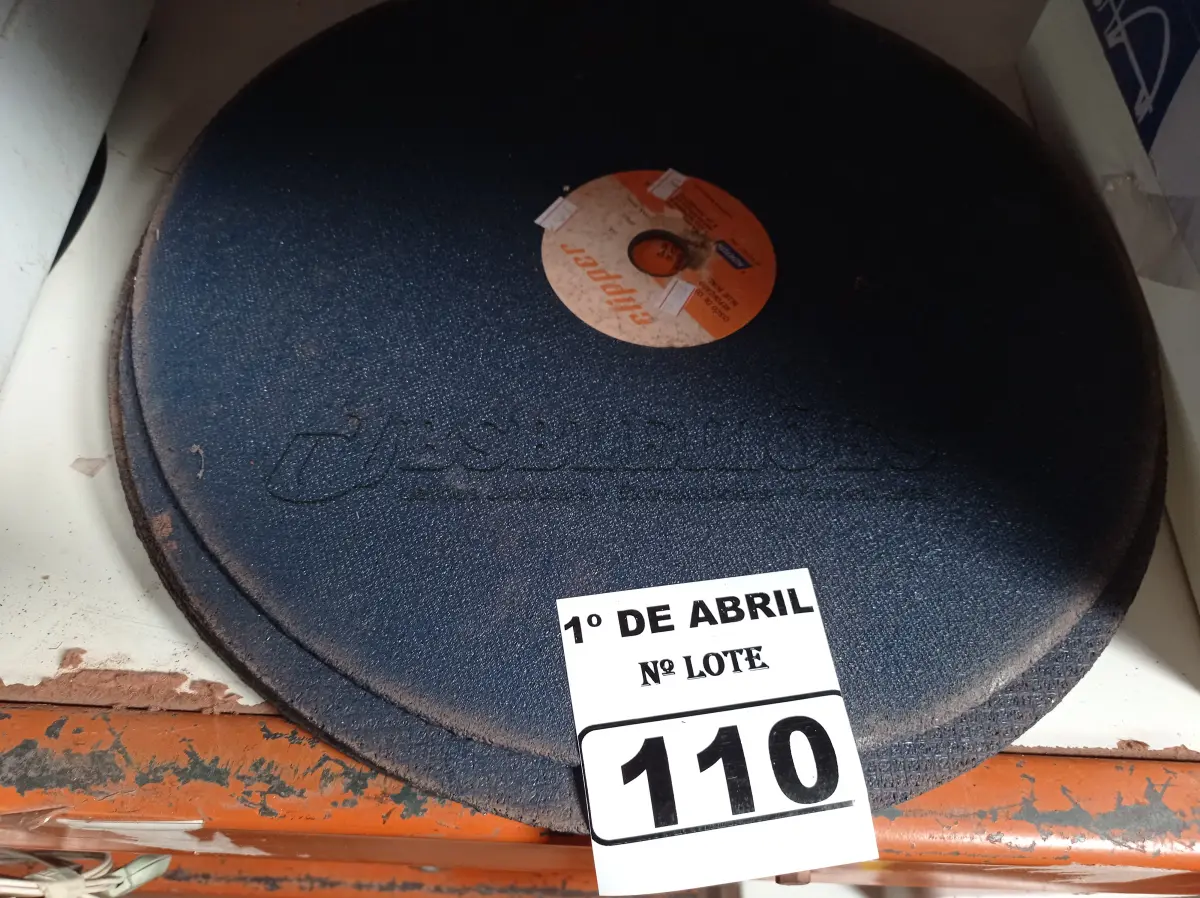 LOTE 110 - 06 DISCOS DE CORTE. (NO ESTADO) ATENÇÃO! FAZER A VISITAÇÃO ANTES DE ARREMATAR, NÃO SABEMOS SE FUNCIONA. LEILÃO NÃO TEM GARANTIA E NEM DEVOLUÇÃO, SUJEITO A POSSÍVEIS AVARIAS VISÍVEIS/OCULTAS E/OU AUSÊNCIA DE COMPONENTES.