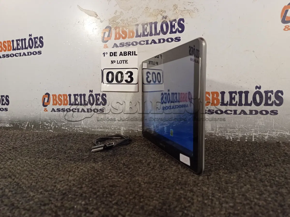 LOTE 003 - 01 TABLET SAMSUNG TAB2 TELA DE 10” COM CABO. (NO ESTADO) ATENÇÃO! FAZER A VISITAÇÃO ANTES DE ARREMATAR, NÃO SABEMOS SE FUNCIONA. LEILÃO NÃO TEM GARANTIA E NEM DEVOLUÇÃO, SUJEITO A POSSÍVEIS AVARIAS VISÍVEIS/OCULTAS E/OU AUSÊNCIA DE COMPONENTES.