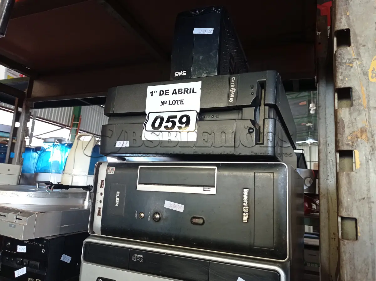 LOTE 059 - 01 NOBREAK E 05 CPU MARCAS E MODELOS DIVERSOS PARA RETIRADA DE PEÇAS. (NO ESTADO) ATENÇÃO! FAZER A VISITAÇÃO ANTES DE ARREMATAR, NÃO SABEMOS SE FUNCIONA. LEILÃO NÃO TEM GARANTIA E NEM DEVOLUÇÃO, SUJEITO A POSSÍVEIS AVARIAS VISÍVEIS/OCULTAS E/OU AUSÊNCIA DE COMPONENTES.