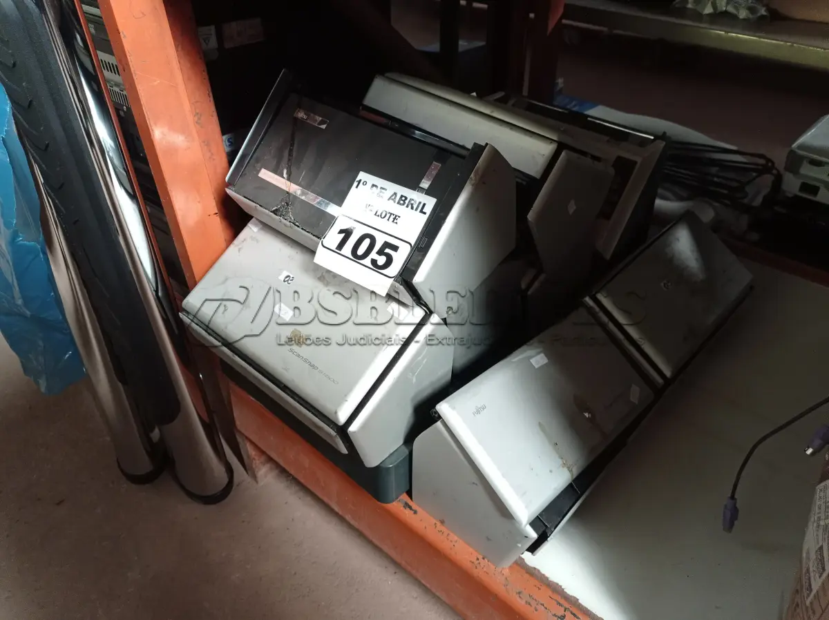LOTE 105 - 08 SCANNERS MARCAS E MODELOS DIVERSOS PARA RETIRADA DE PEÇAS. (NO ESTADO) ATENÇÃO! FAZER A VISITAÇÃO ANTES DE ARREMATAR, NÃO SABEMOS SE FUNCIONA. LEILÃO NÃO TEM GARANTIA E NEM DEVOLUÇÃO, SUJEITO A POSSÍVEIS AVARIAS VISÍVEIS/OCULTAS E/OU AUSÊNCIA DE COMPONENTES.