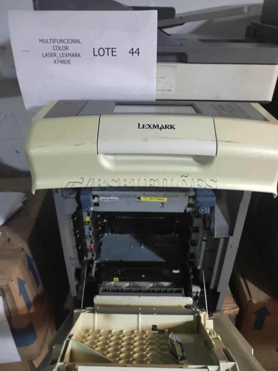 LOTE 044 - 01 MULTIFUNCIONAL COLOR LASER_LEXMARK X748DE. (NO ESTADO)