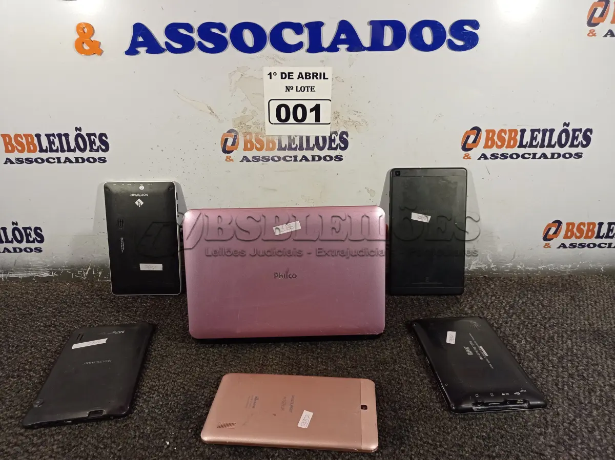 LOTE 001 - 01 NETBOOK E 05 TABLETS MARCAS E MODELOS DIVERSOS PARA RETIRADA DE PEÇAS. (NO ESTADO) ATENÇÃO! FAZER A VISITAÇÃO ANTES DE ARREMATAR, NÃO SABEMOS SE FUNCIONA. LEILÃO NÃO TEM GARANTIA E NEM DEVOLUÇÃO, SUJEITO A POSSÍVEIS AVARIAS VISÍVEIS/OCULTAS E/OU AUSÊNCIA DE COMPONENTES.