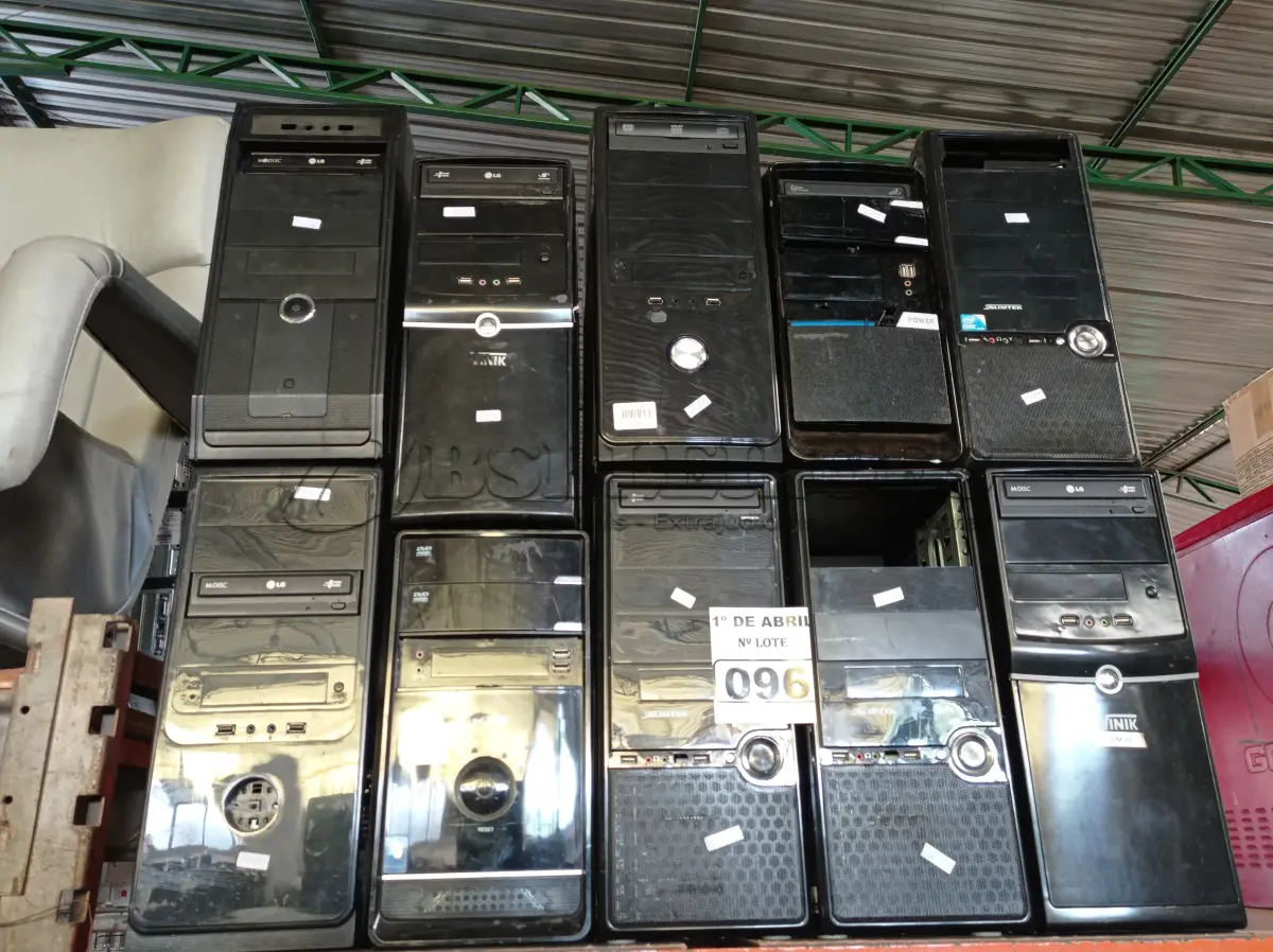 LOTE 096 - 10 CPU’S MARCAS E MODELOS DIVERSOS PARA RETIRADA DE PEÇAS. (NO ESTADO) ATENÇÃO! FAZER A VISITAÇÃO ANTES DE ARREMATAR, NÃO SABEMOS SE FUNCIONA. LEILÃO NÃO TEM GARANTIA E NEM DEVOLUÇÃO, SUJEITO A POSSÍVEIS AVARIAS VISÍVEIS/OCULTAS E/OU AUSÊNCIA DE COMPONENTES.