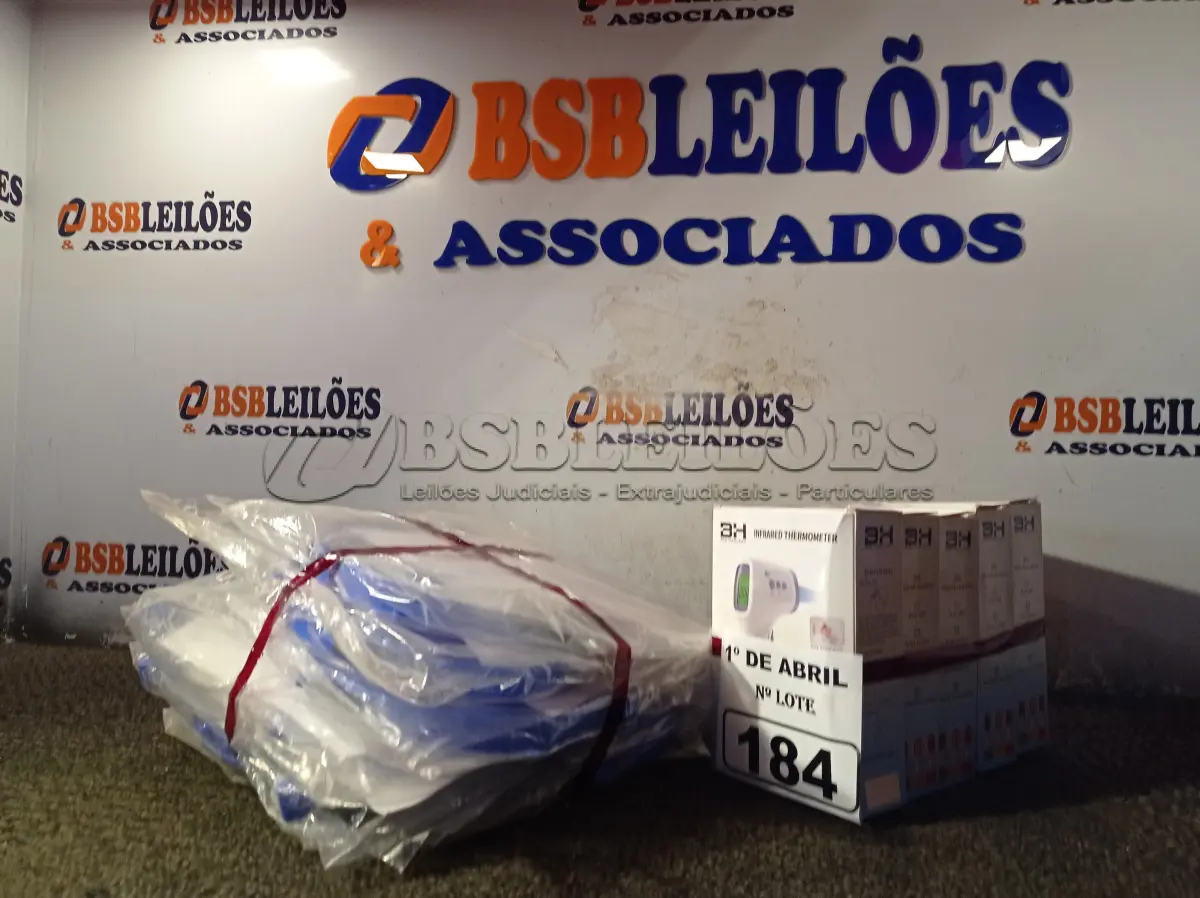 LOTE 184 - 10 MÁSCARAS DE PROTEÇÃO E 04 TERMÔMETROS DIGITAIS. (NO ESTADO) ATENÇÃO! FAZER A VISITAÇÃO ANTES DE ARREMATAR, NÃO SABEMOS SE FUNCIONA. LEILÃO NÃO TEM GARANTIA E NEM DEVOLUÇÃO, SUJEITO A POSSÍVEIS AVARIAS VISÍVEIS/OCULTAS E/OU AUSÊNCIA DE COMPONENTES.