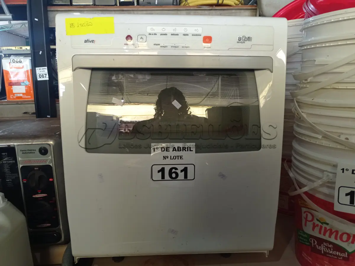 LOTE 161 - 01 LAVA LOUÇAS MARCA BRASTEMP. (NO ESTADO) ATENÇÃO! FAZER A VISITAÇÃO ANTES DE ARREMATAR, NÃO SABEMOS SE FUNCIONA. LEILÃO NÃO TEM GARANTIA E NEM DEVOLUÇÃO, SUJEITO A POSSÍVEIS AVARIAS VISÍVEIS/OCULTAS E/OU AUSÊNCIA DE COMPONENTES.