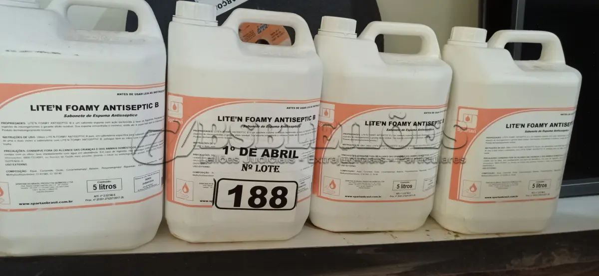 LOTE 188 - 20 LITROS DE SABONETE DE ESPUMA ANTISSÉPTICO. (NO ESTADO) ATENÇÃO! FAZER A VISITAÇÃO ANTES DE ARREMATAR, NÃO SABEMOS SE FUNCIONA. LEILÃO NÃO TEM GARANTIA E NEM DEVOLUÇÃO, SUJEITO A POSSÍVEIS AVARIAS VISÍVEIS/OCULTAS E/OU AUSÊNCIA DE COMPONENTES.