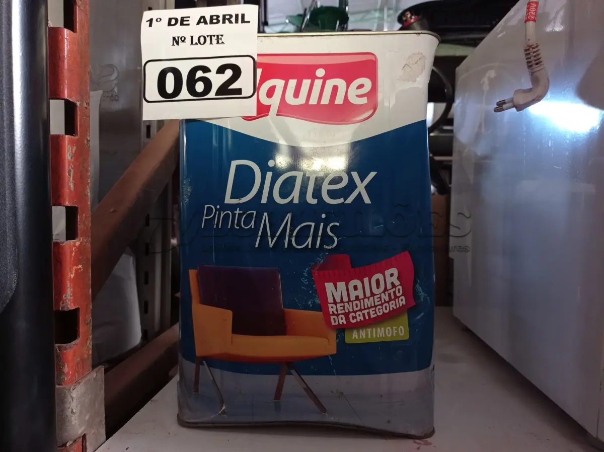LOTE 062 - 01 LATA DE TINTA IQUINE DIATEX PINTA MAIS 18L FOSCO BASE “P”. (NO ESTADO) ATENÇÃO! FAZER A VISITAÇÃO ANTES DE ARREMATAR, NÃO SABEMOS SE FUNCIONA. LEILÃO NÃO TEM GARANTIA E NEM DEVOLUÇÃO, SUJEITO A POSSÍVEIS AVARIAS VISÍVEIS/OCULTAS E/OU AUSÊNCIA DE COMPONENTES.