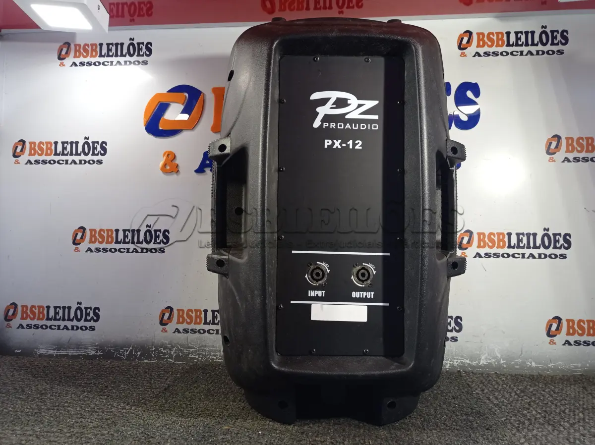 LOTE 177 - 01 CAIXA DE SOM PZ PROPASSIVE MODELO PX-12. (NO ESTADO) ATENÇÃO! FAZER A VISITAÇÃO ANTES DE ARREMATAR, NÃO SABEMOS SE FUNCIONA. LEILÃO NÃO TEM GARANTIA E NEM DEVOLUÇÃO, SUJEITO A POSSÍVEIS AVARIAS VISÍVEIS/OCULTAS E/OU AUSÊNCIA DE COMPONENTES.
