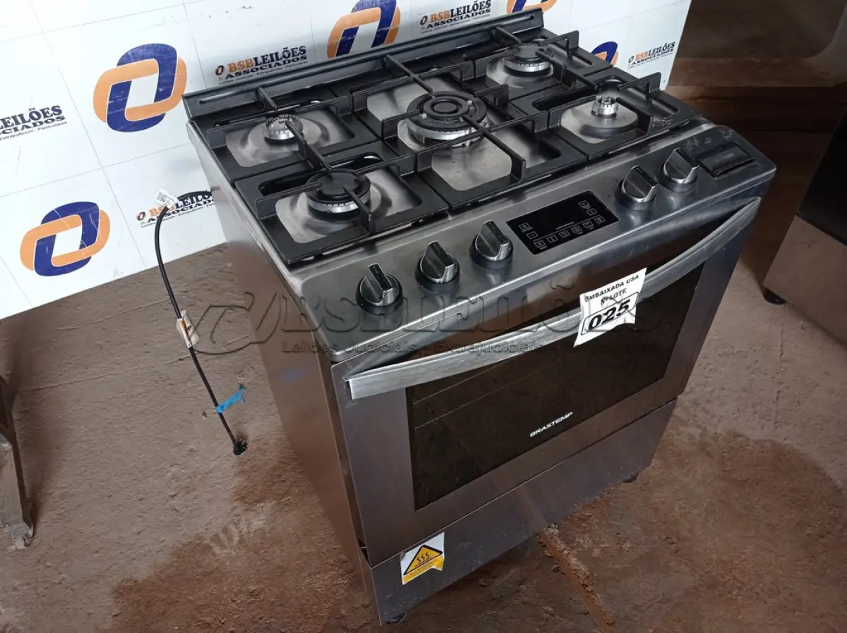 LOTE 025 - 01 FOGÃO 05 BOCAS BRASTEMP 220V (STOV 5 FLAMES) (NO ESTADO) BF8539R