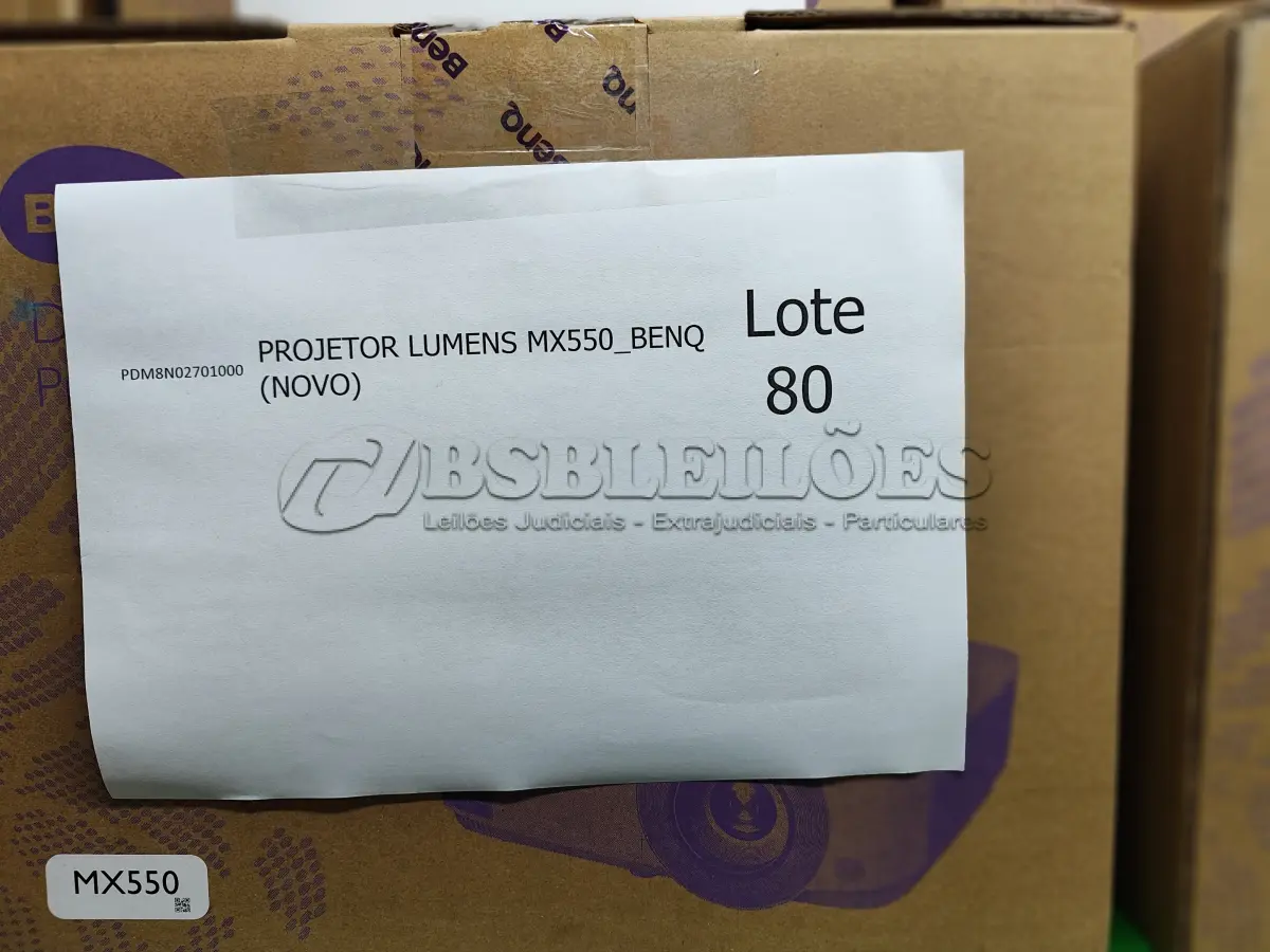 LOTE 080 - 02 PROJETORES LUMENS MX550_BENQ (NOVO).