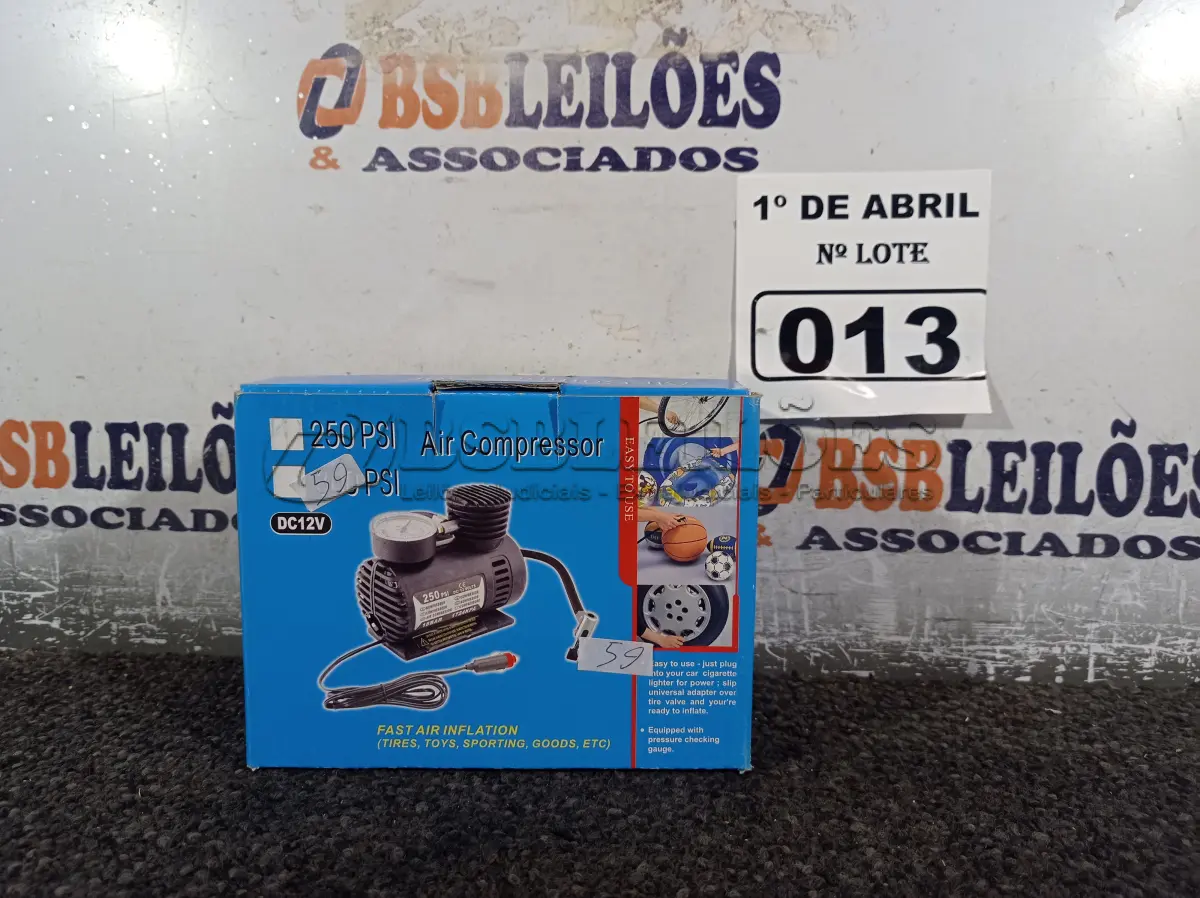 LOTE 013 - 01 COMPRESSOR DE AR PORTÁTIL 12V. (NO ESTADO) ATENÇÃO! FAZER A VISITAÇÃO ANTES DE ARREMATAR, NÃO SABEMOS SE FUNCIONA. LEILÃO NÃO TEM GARANTIA E NEM DEVOLUÇÃO, SUJEITO A POSSÍVEIS AVARIAS VISÍVEIS/OCULTAS E/OU AUSÊNCIA DE COMPONENTES.