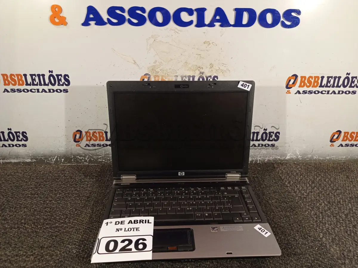 LOTE 026 - 01 NOTEBOOK MARCA HP. (NO ESTADO) ATENÇÃO! FAZER A VISITAÇÃO ANTES DE ARREMATAR, NÃO SABEMOS SE FUNCIONA. LEILÃO NÃO TEM GARANTIA E NEM DEVOLUÇÃO, SUJEITO A POSSÍVEIS AVARIAS VISÍVEIS/OCULTAS E/OU AUSÊNCIA DE COMPONENTES.