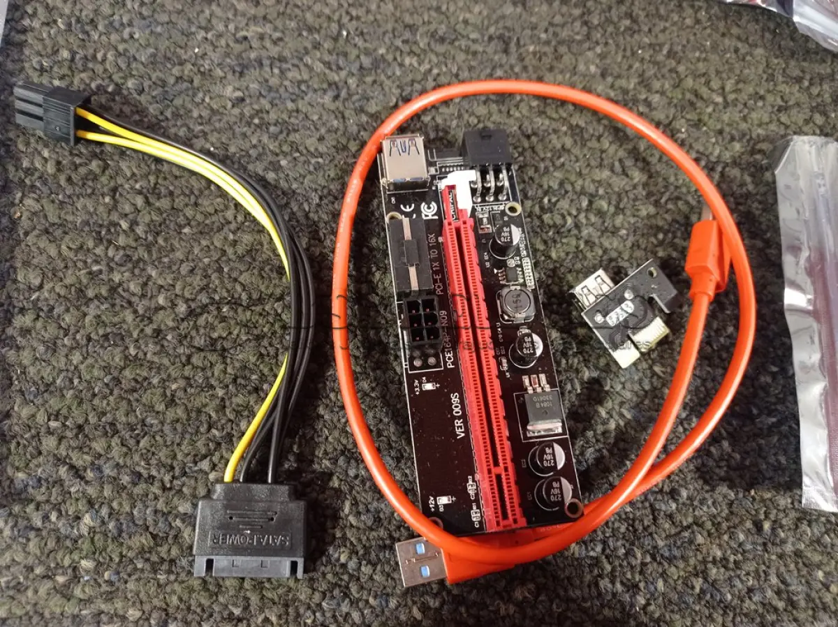 LOTE 530 - 01 LOTE COM VÁRIAS PLACAS PCI USB. (NO ESTADO) ATENÇÃO! FAZER A VISITAÇÃO ANTES DE ARREMATAR, NÃO SABEMOS SE FUNCIONA. LEILÃO NÃO TEM GARANTIA E NEM DEVOLUÇÃO, SUJEITO A POSSÍVEIS AVARIAS VISÍVEIS/OCULTAS E/OU AUSÊNCIA DE COMPONENTES.